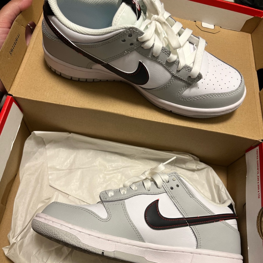Dunks good shape